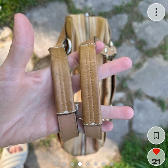 👜 Coach SoHo Hamilton Leather Satchel 10580 | Camel Glove-Tanned Leather - Picture 4 of 8